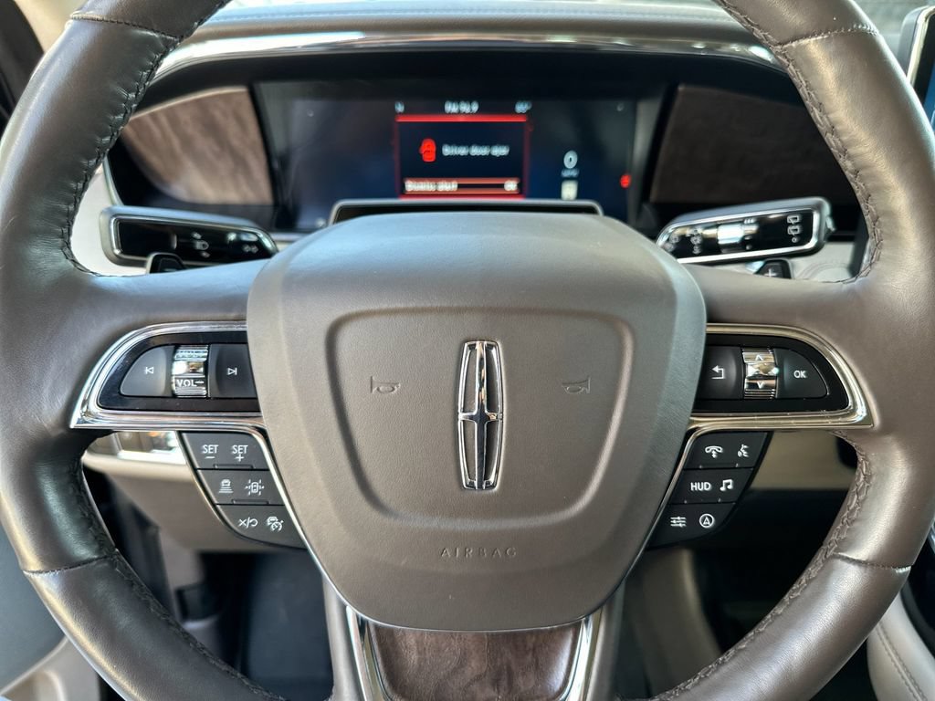 Certified 2024 Lincoln Navigator Reserve AWD/4WD image 24