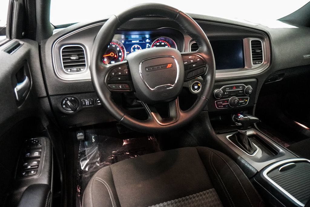 Used 2023 Dodge Charger SXT RWD image 11