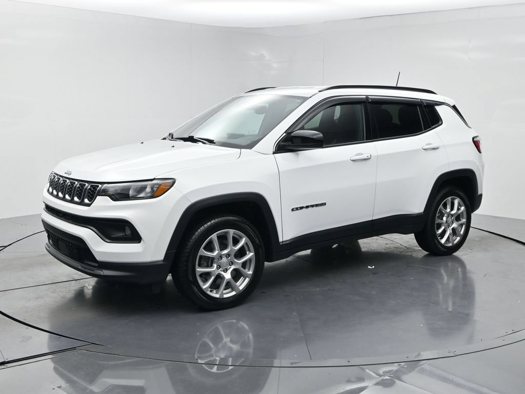 Used 2024 Jeep Compass Latitude