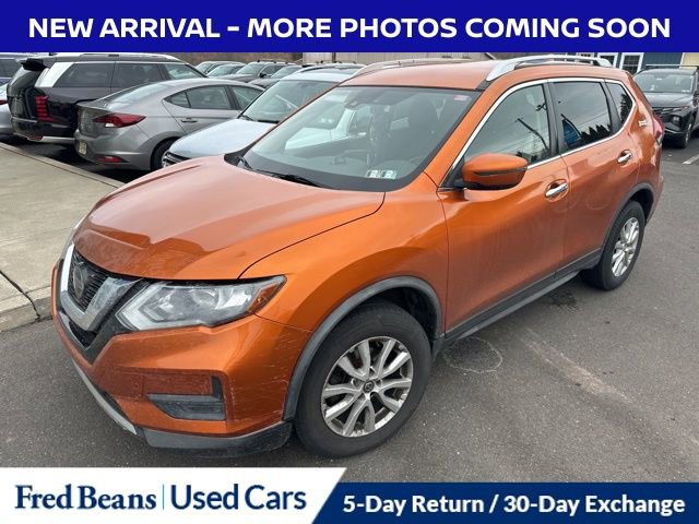 Used 2019 Nissan Rogue SV image 3