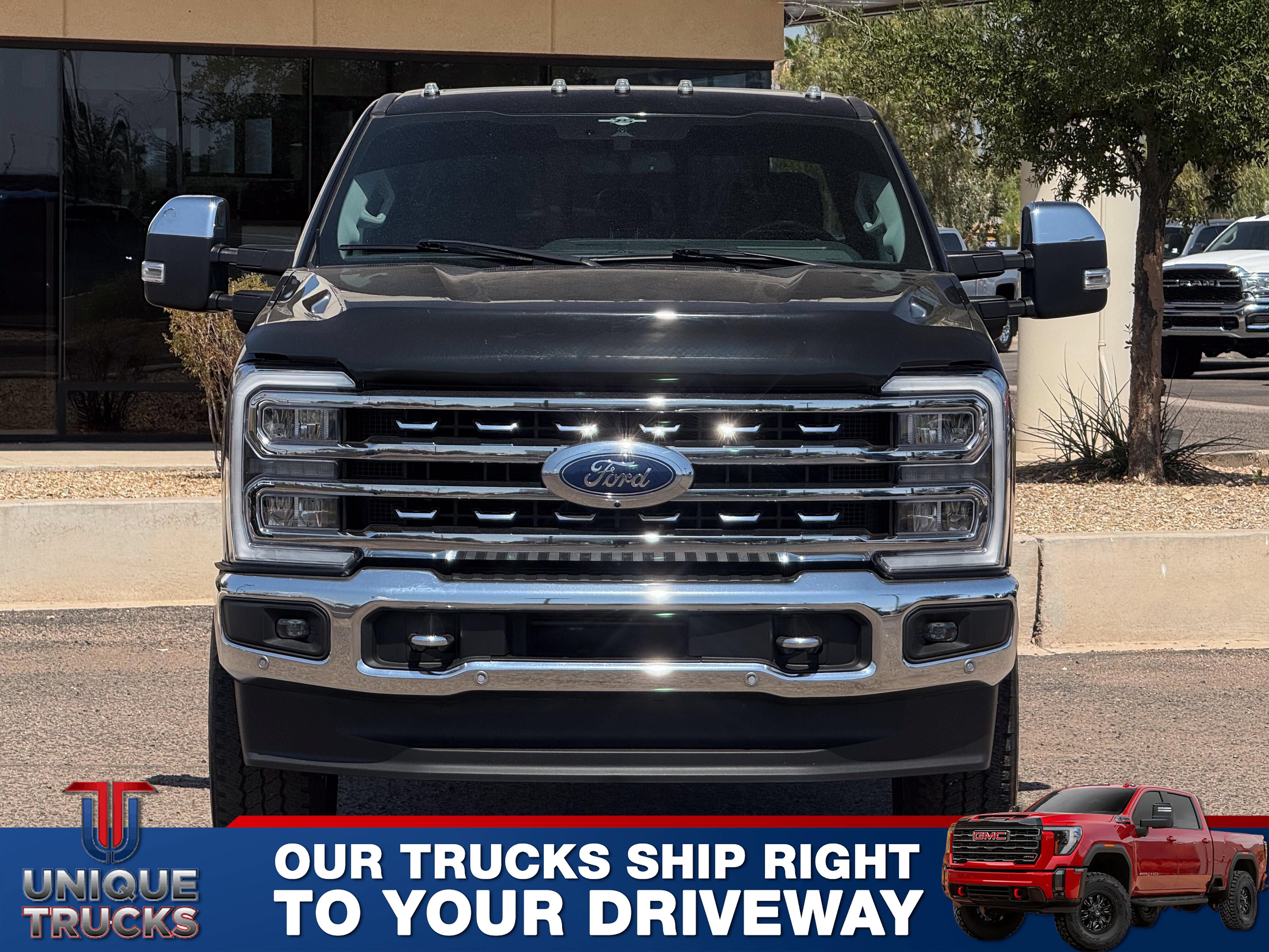 Used 2023 Ford F250 Lariat w/ Lariat Ultimate Package AWD/4WD image 2