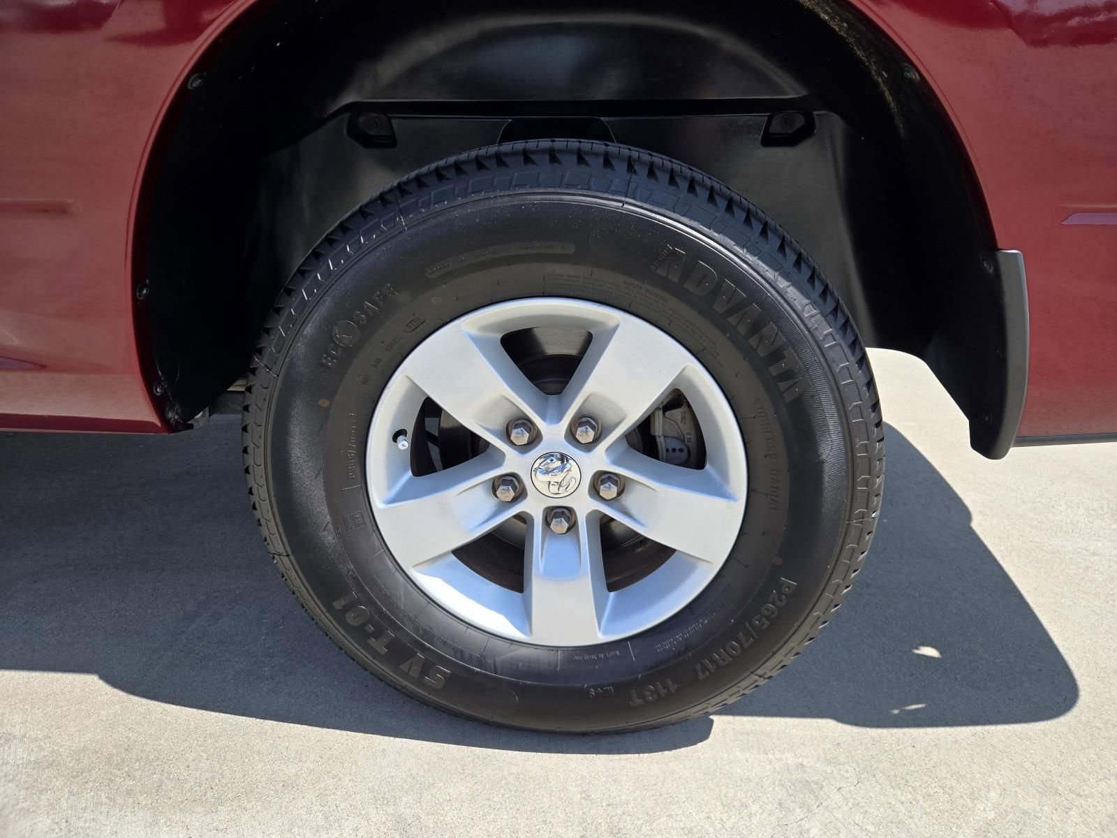 Used 2020 RAM 1500 Classic SLT image 29