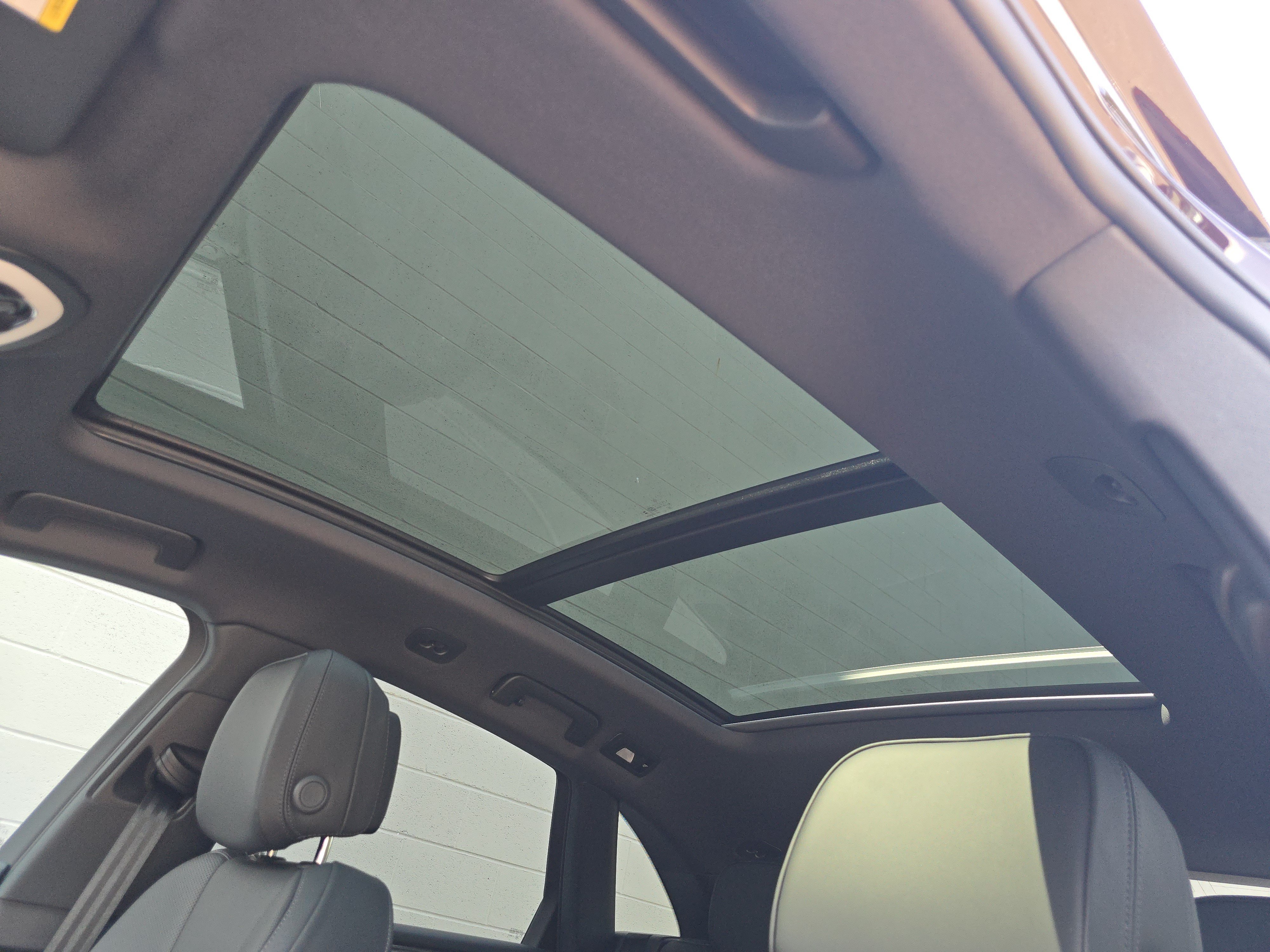 New 2026 Porsche Macan AWD/4WD image 6