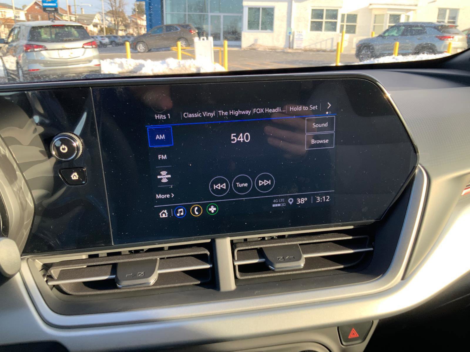 New 2026 Chevrolet Trax RS w/ Sunroof Package image 22