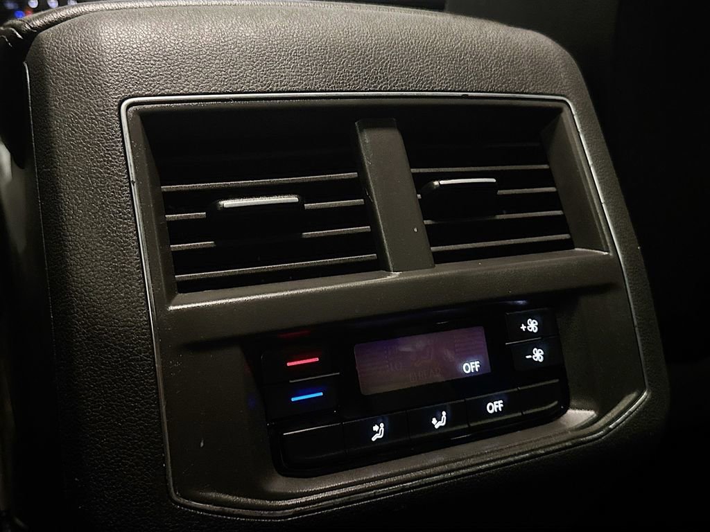 Used 2018 Volkswagen Atlas SEL image 30