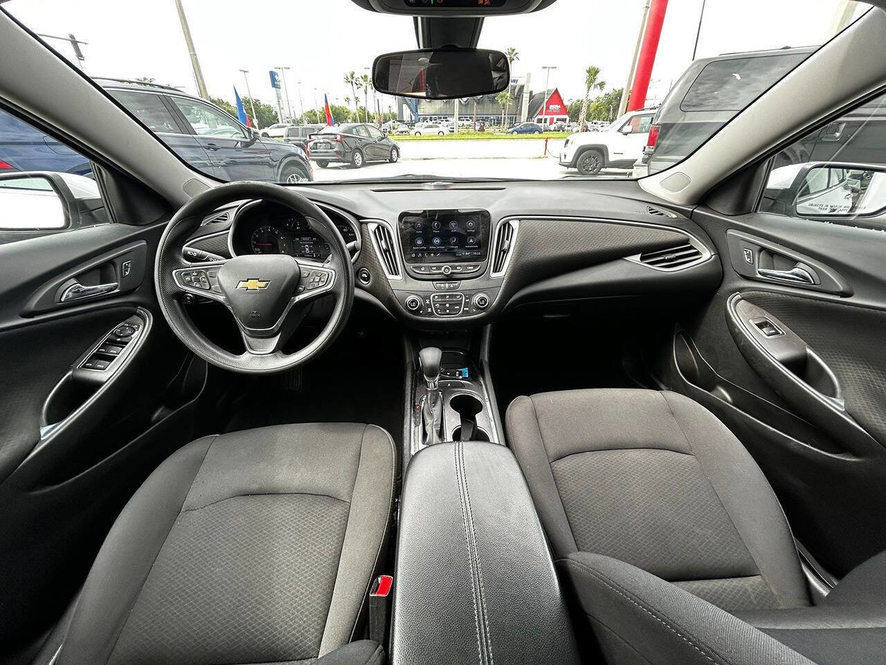 Used 2022 Chevrolet Malibu LT FWD image 13