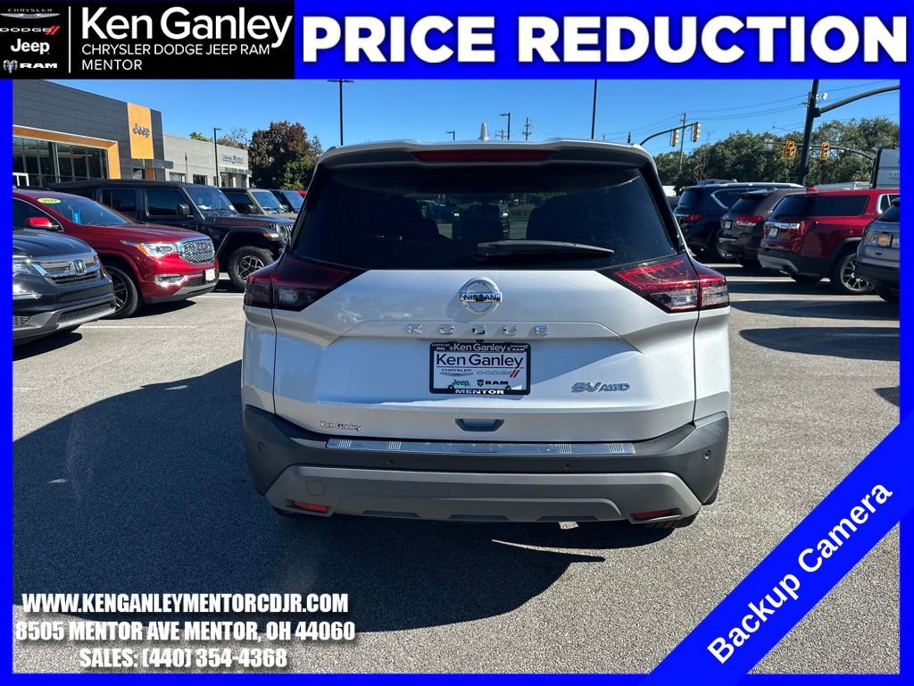 Used 2021 Nissan Rogue SV image 8