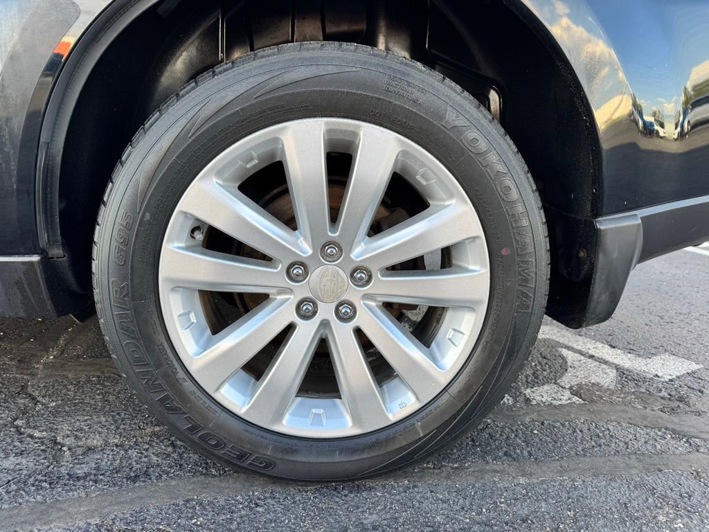 Used 2011 Subaru Forester 2.5X Limited AWD/4WD image 10