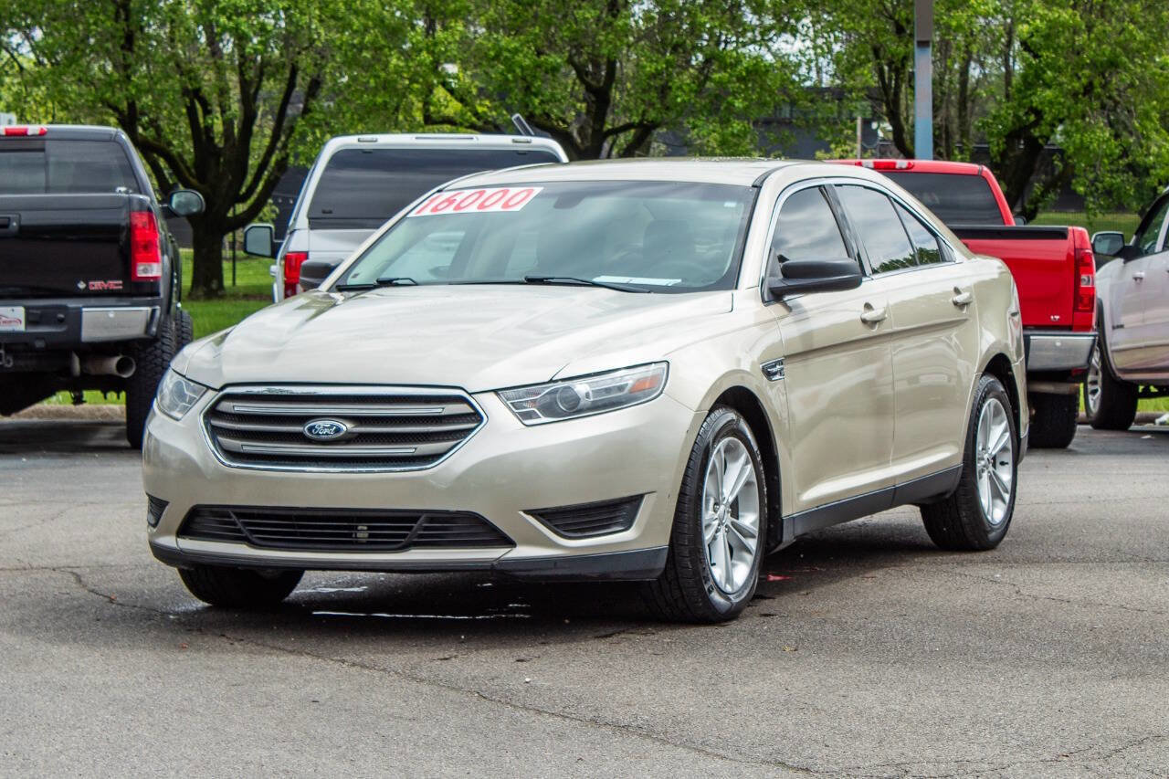 Used 2017 Ford Taurus SE