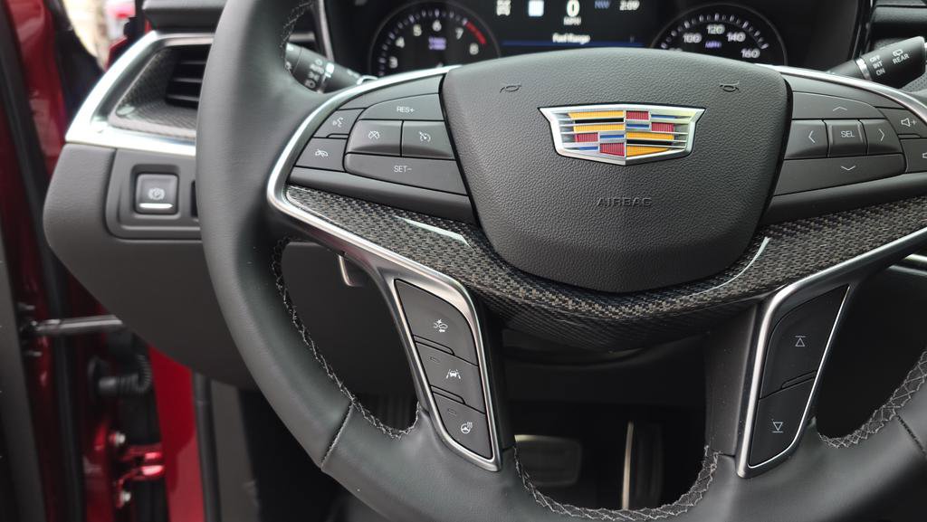 Certified 2025 Cadillac XT5 Sportv w/ Technology Package image 15