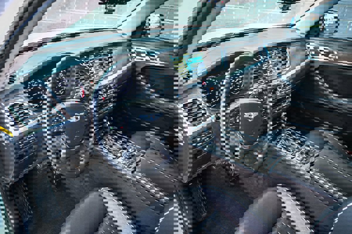 Used 2015 Hyundai Genesis 3.8 w/ Option Group 03 AWD/4WD image 9