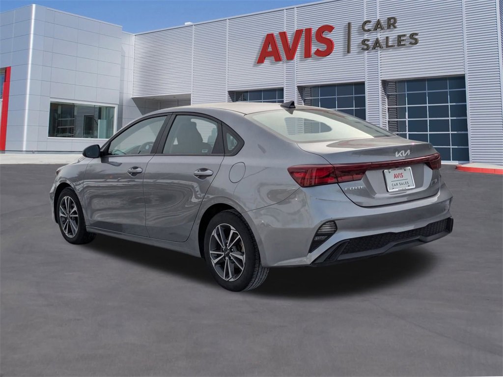 Used 2024 Kia Forte LXS image 3