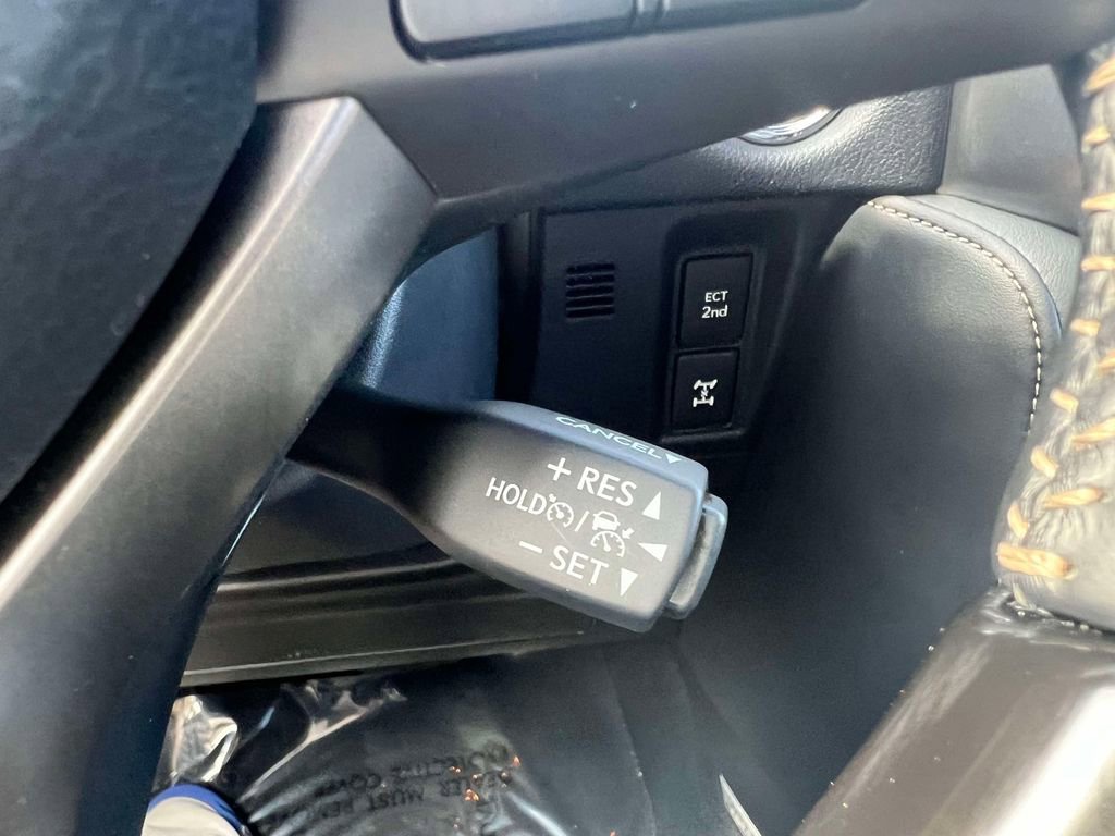 Used 2023 Lexus GX 460 Luxury w/ Sport Design Package image 25