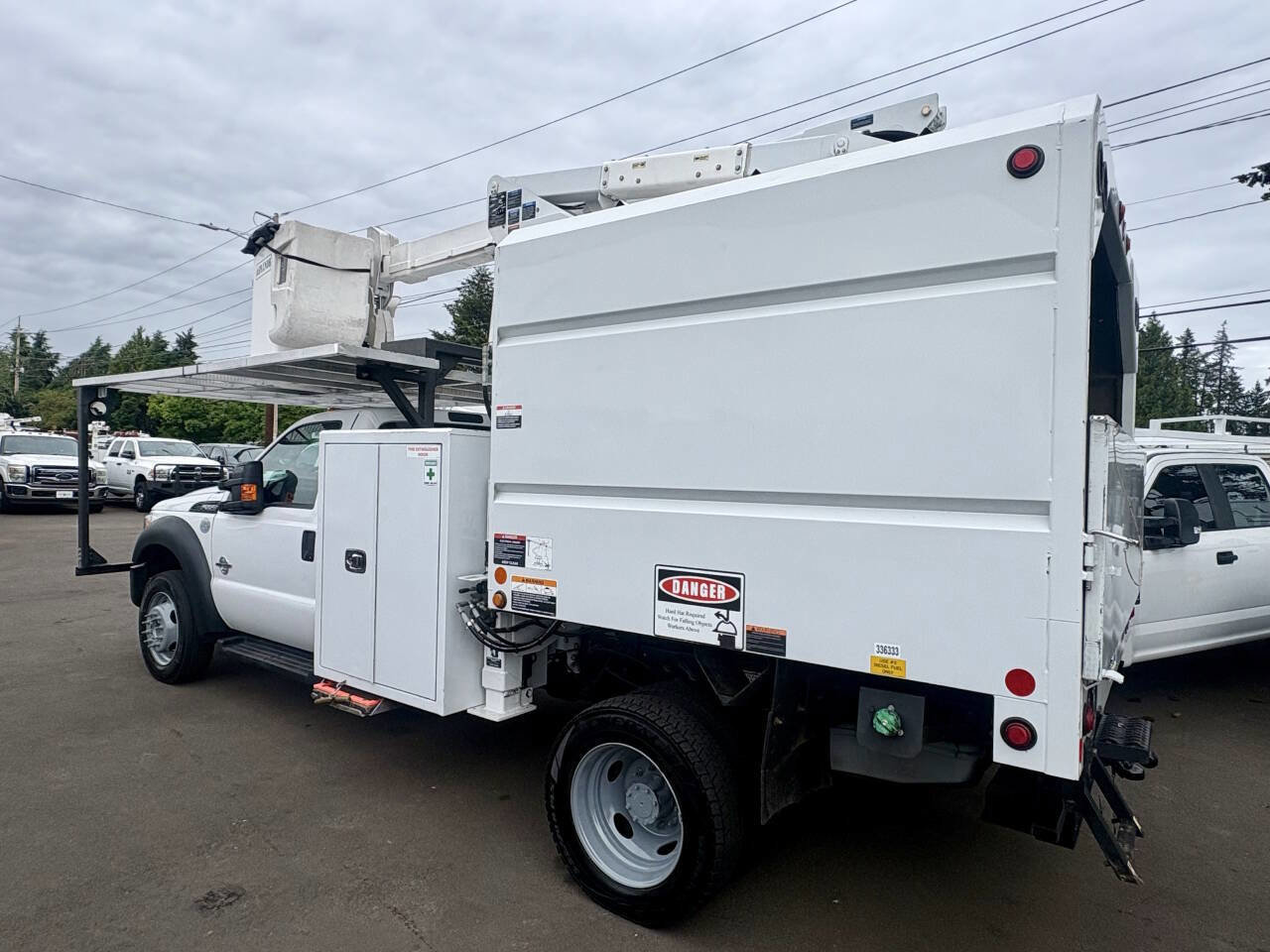 Used 2016 Ford F550 4x4 Regular Cab Super Duty image 4