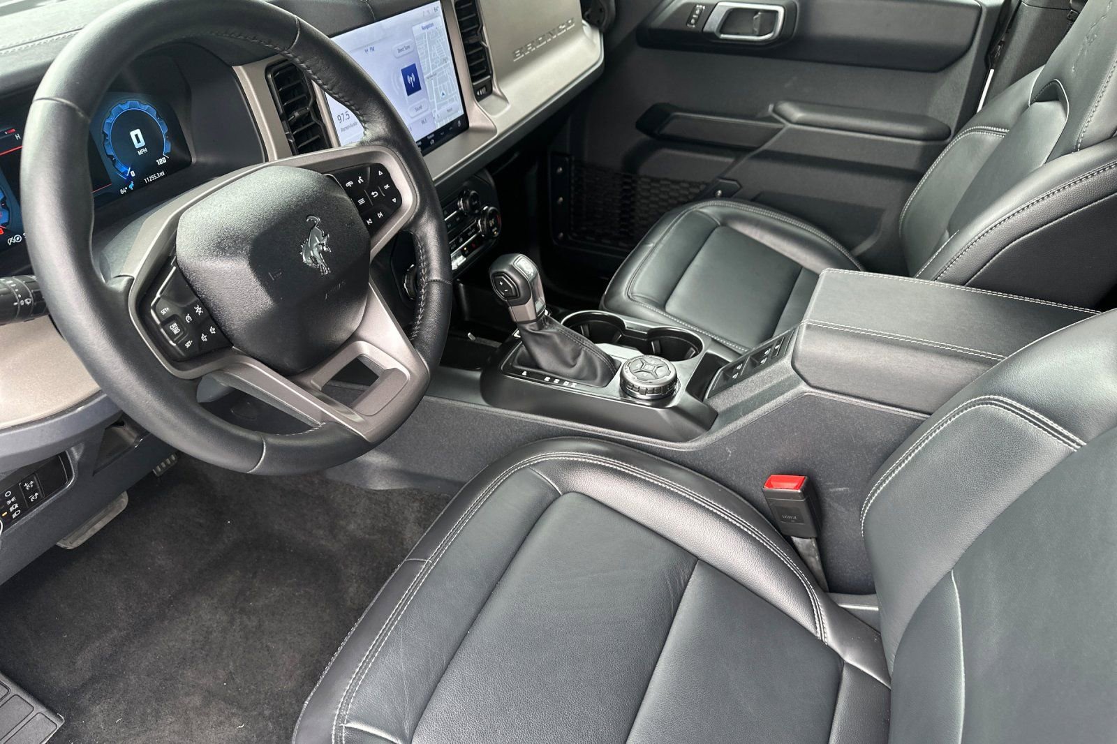 Used 2025 Ford Bronco Outer Banks image 10