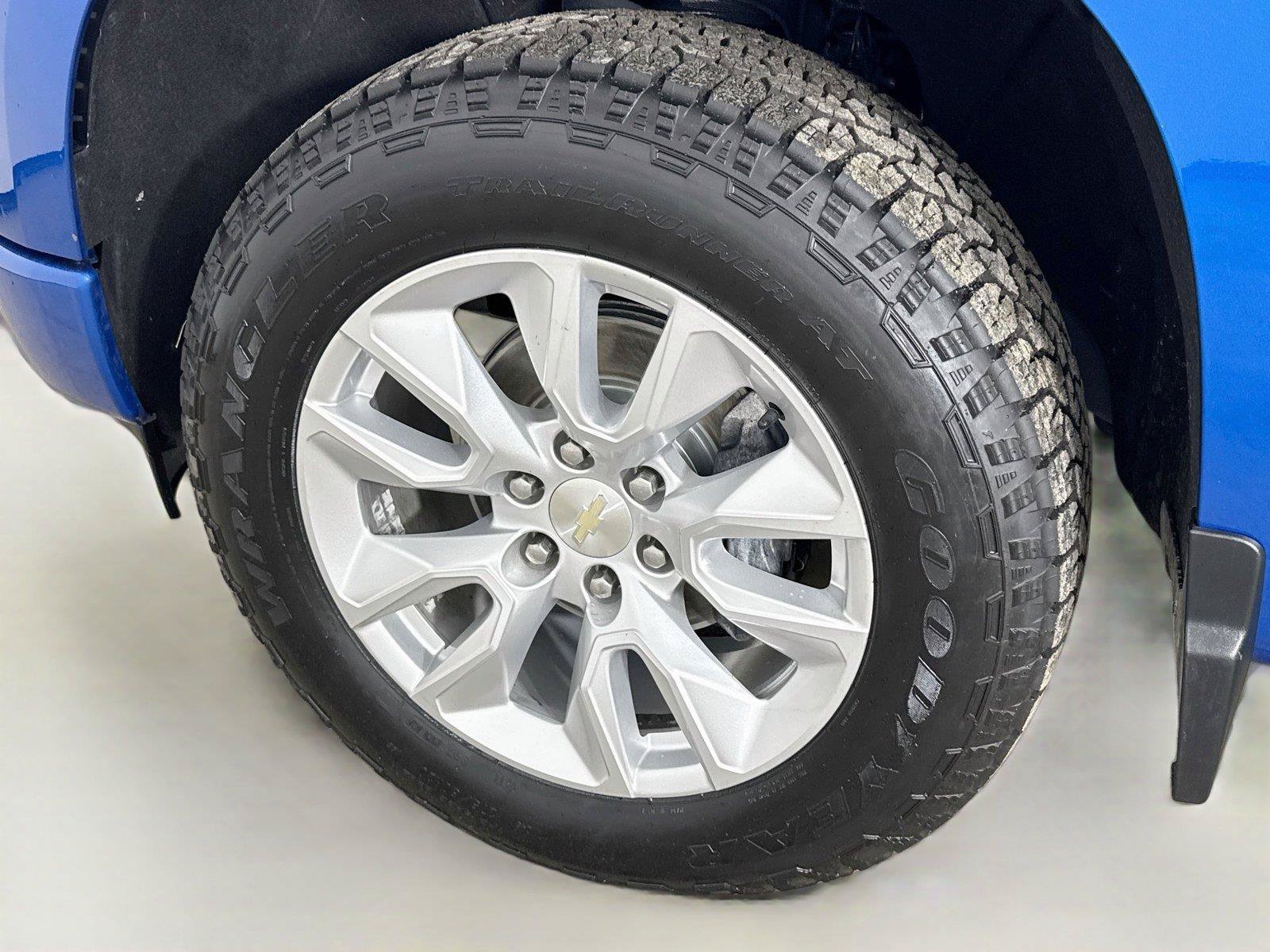 Used 2023 Chevrolet Silverado 1500 Custom AWD/4WD image 30