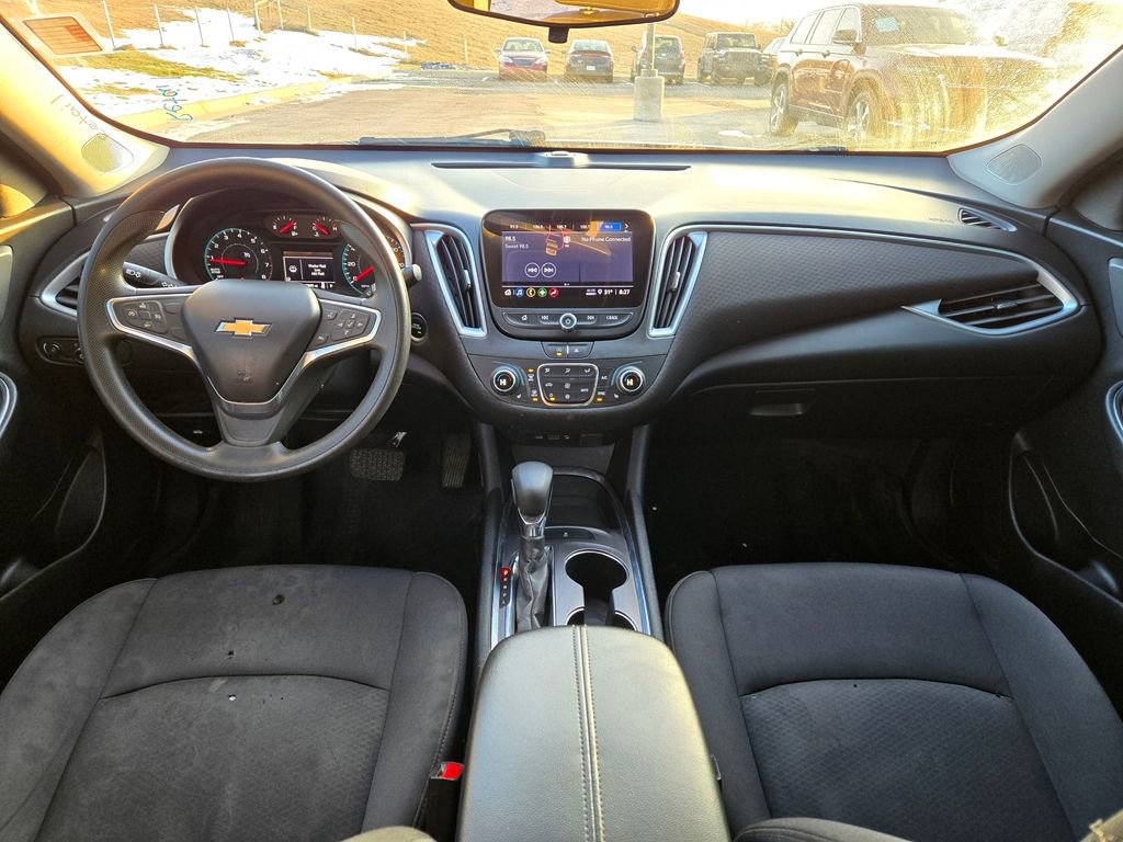 Used 2022 Chevrolet Malibu LT image 17