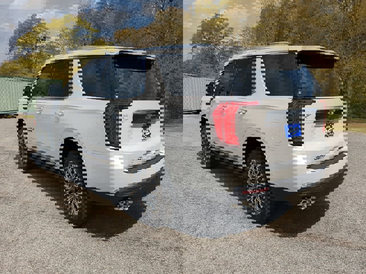 Used 2023 GMC Yukon Denali Ultimate image 5