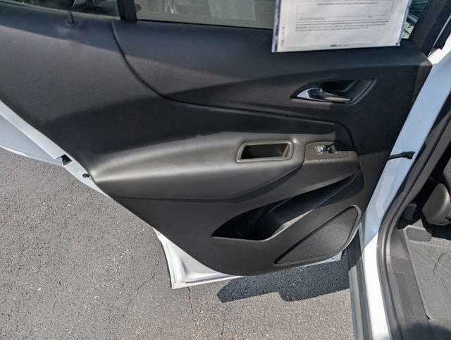 Used 2024 Chevrolet Equinox LT w/ LPO, Floor Liner Package FWD image 10