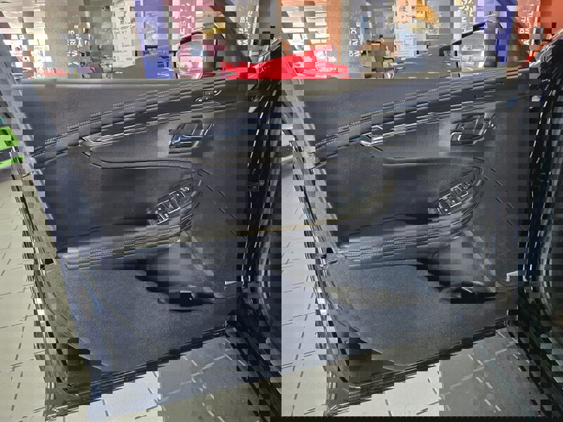 Used 2017 Chevrolet Impala Premier image 8