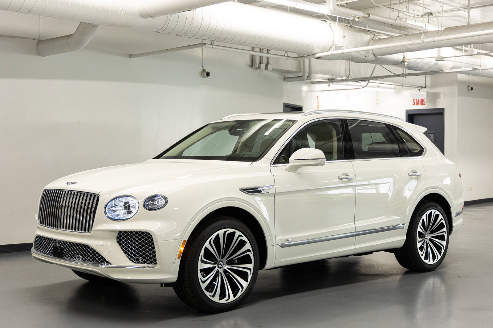 New 2026 Bentley Bentayga AWD/4WD image 1