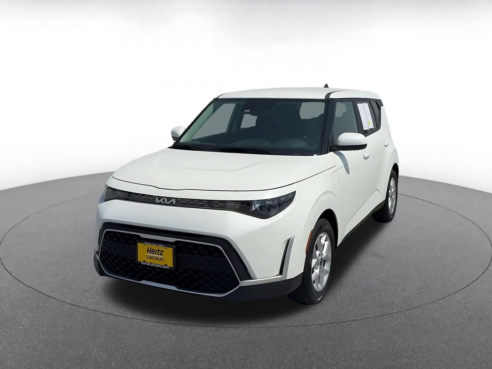 Used 2025 Kia Soul LX w/ LX Technology Package FWD image 6