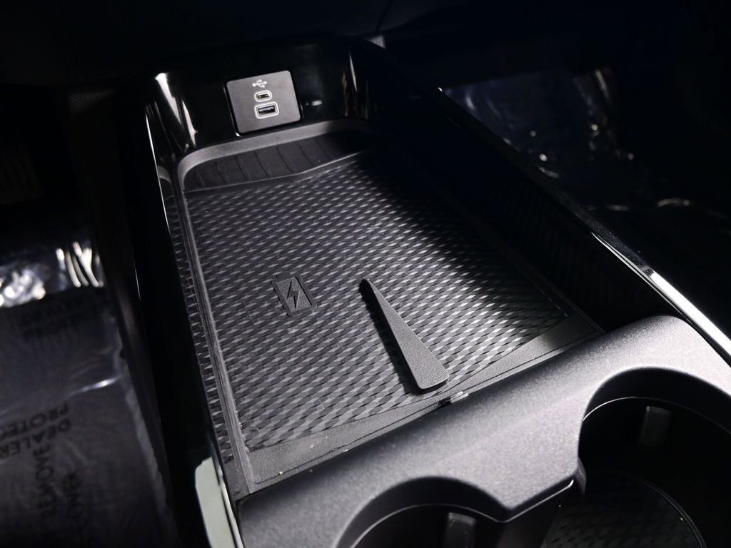 Used 2025 Ford Mustang Mach-E Select image 23