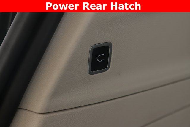 Used 2024 Chrysler Voyager LX image 30