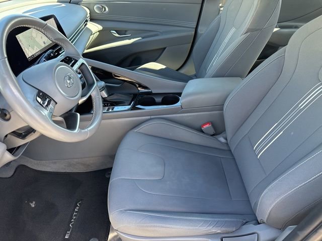 Used 2023 Hyundai Elantra SEL w/ Convenience Package image 37