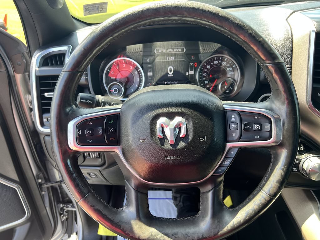 Used 2019 RAM 1500 Laramie AWD/4WD image 11