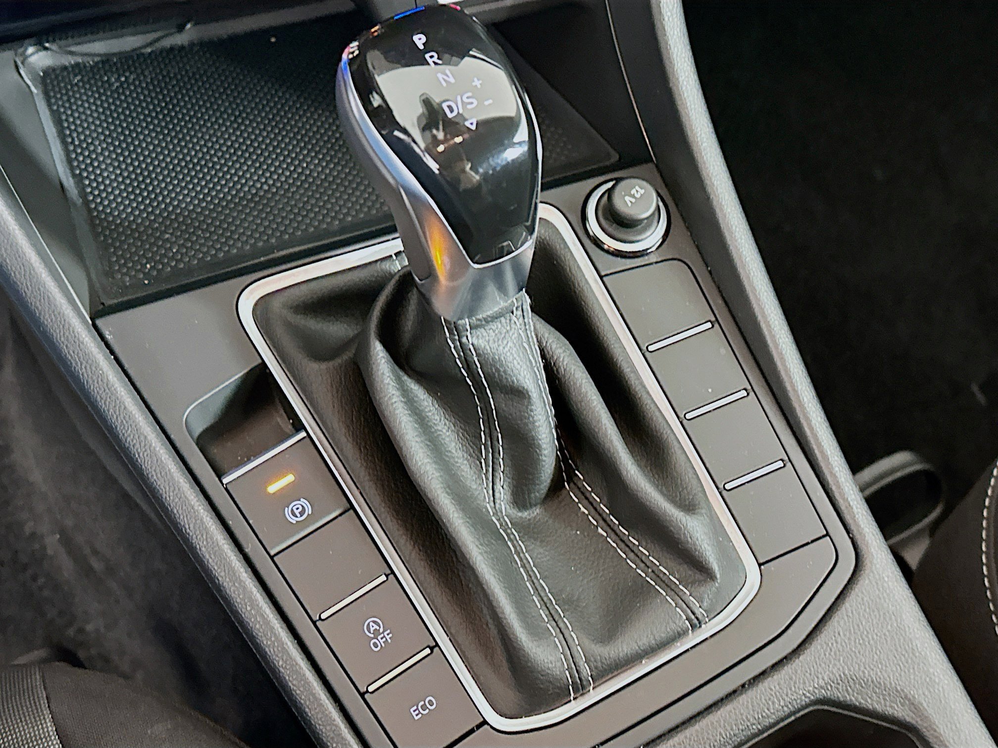 Used 2025 Volkswagen Jetta S image 24