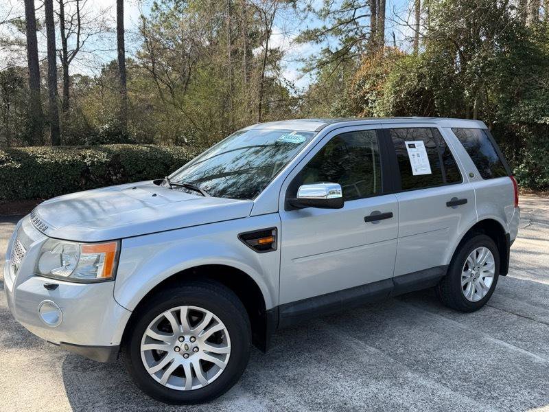 Used 2008 Land Rover LR2 SE image 4