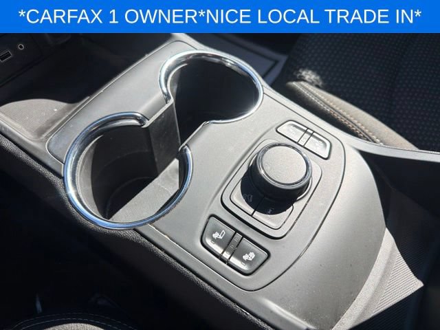 Used 2023 GMC Terrain SLE w/ Driver Convenience Package FWD image 28