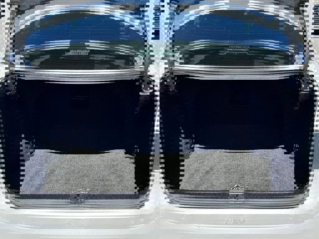 Used 2018 Lexus ES 350 w/ Luxury Package w/Wood Trim image 14