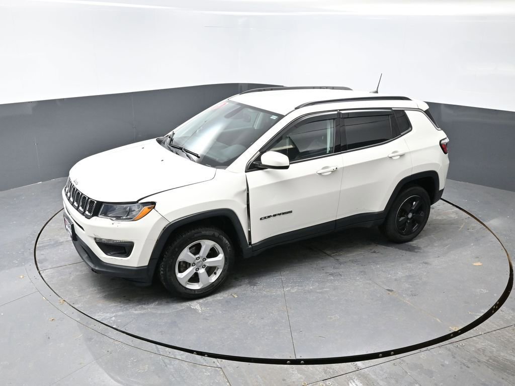 Used 2019 Jeep Compass Latitude w/ Cold Weather Group image 43