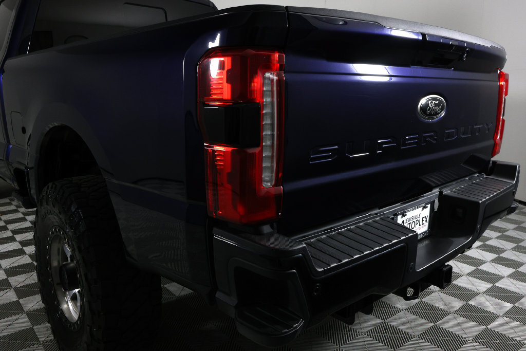 Used 2024 Ford F250 Lariat w/ Black Appearance Package AWD/4WD image 44