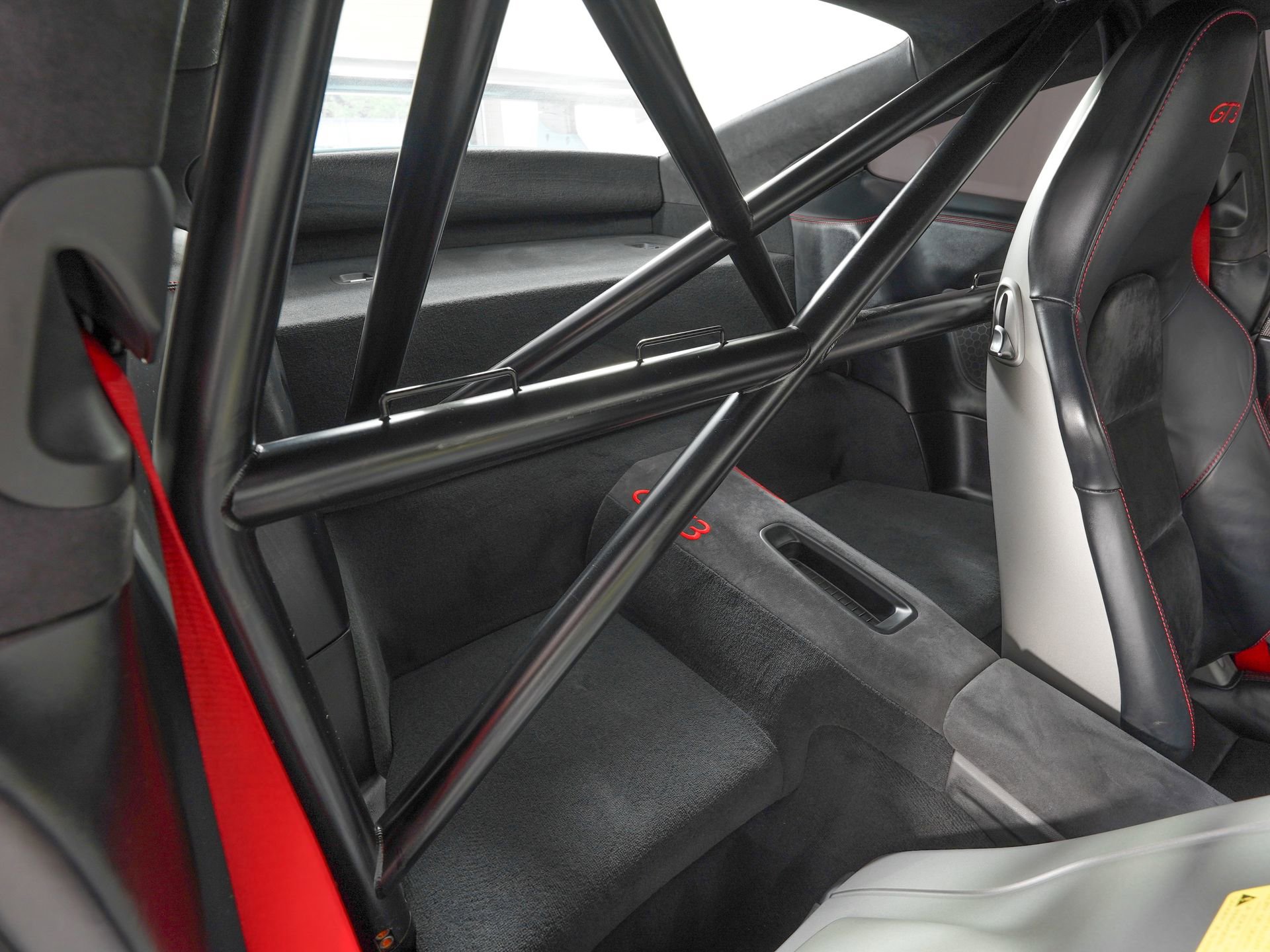Used 2015 Porsche 911 GT3 image 10