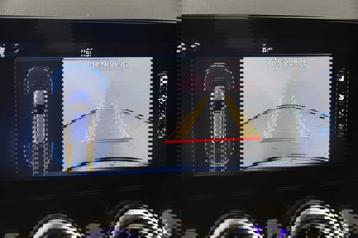 Used 2024 Mercedes-Benz GLA 35 AMG 4MATIC image 10