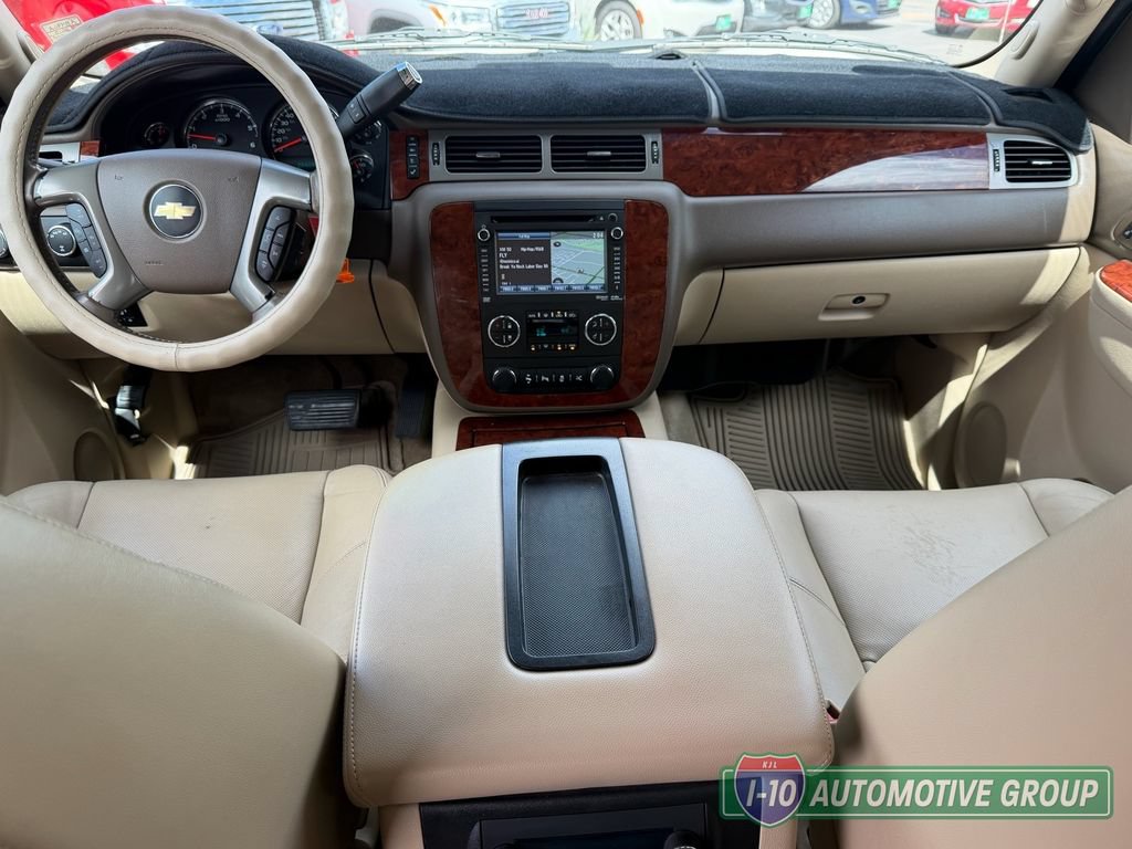 Used 2013 Chevrolet Avalanche LTZ AWD/4WD image 18