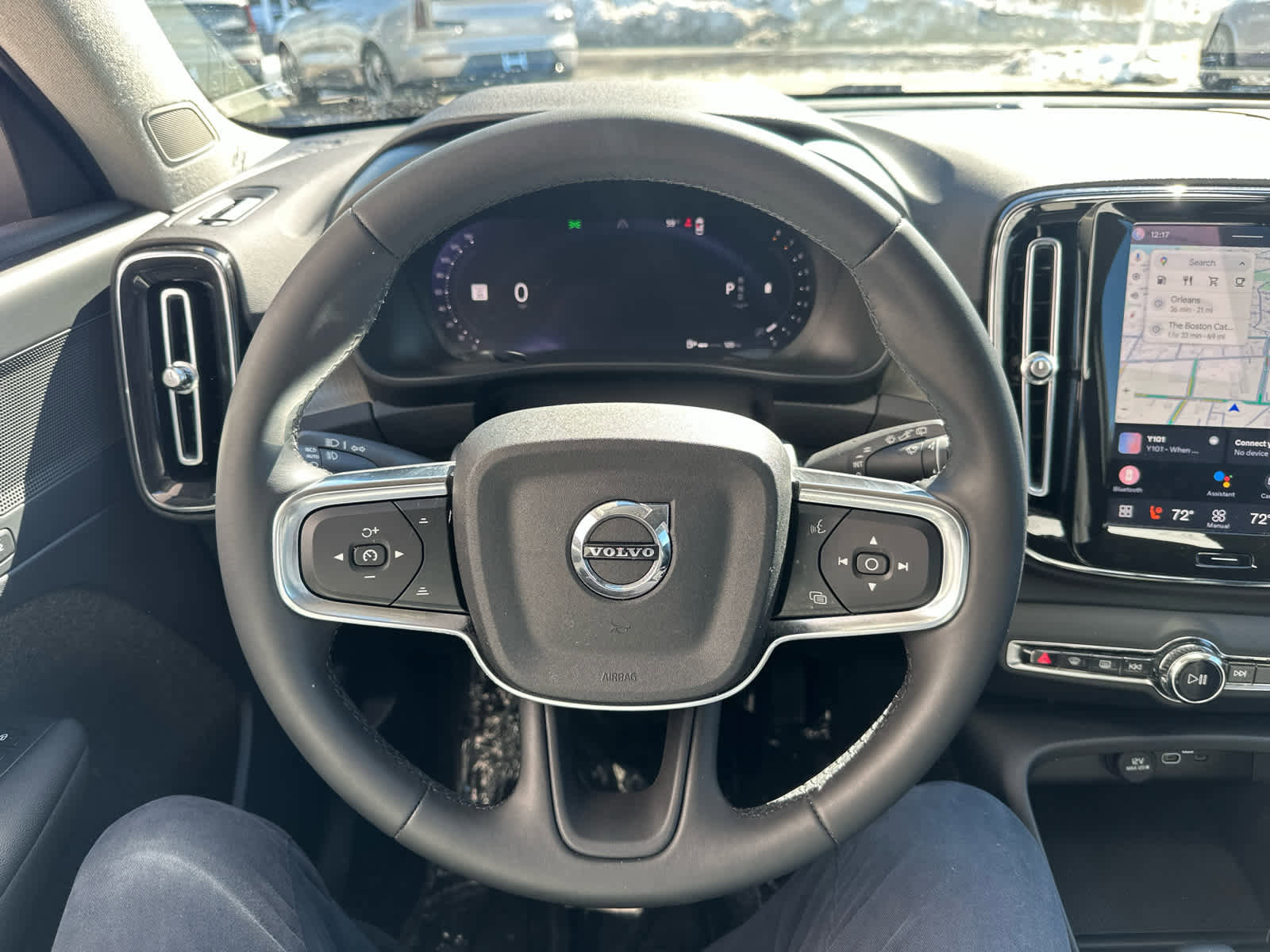 Certified 2023 Volvo XC40 B5 Core w/ Convenience Package image 18
