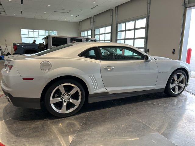 Used 2010 Chevrolet Camaro LT w/ LPO, Ground Effects Package RWD image 8