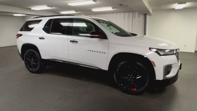 Certified 2023 Chevrolet Traverse Premier w/ Redline Edition FWD image 2