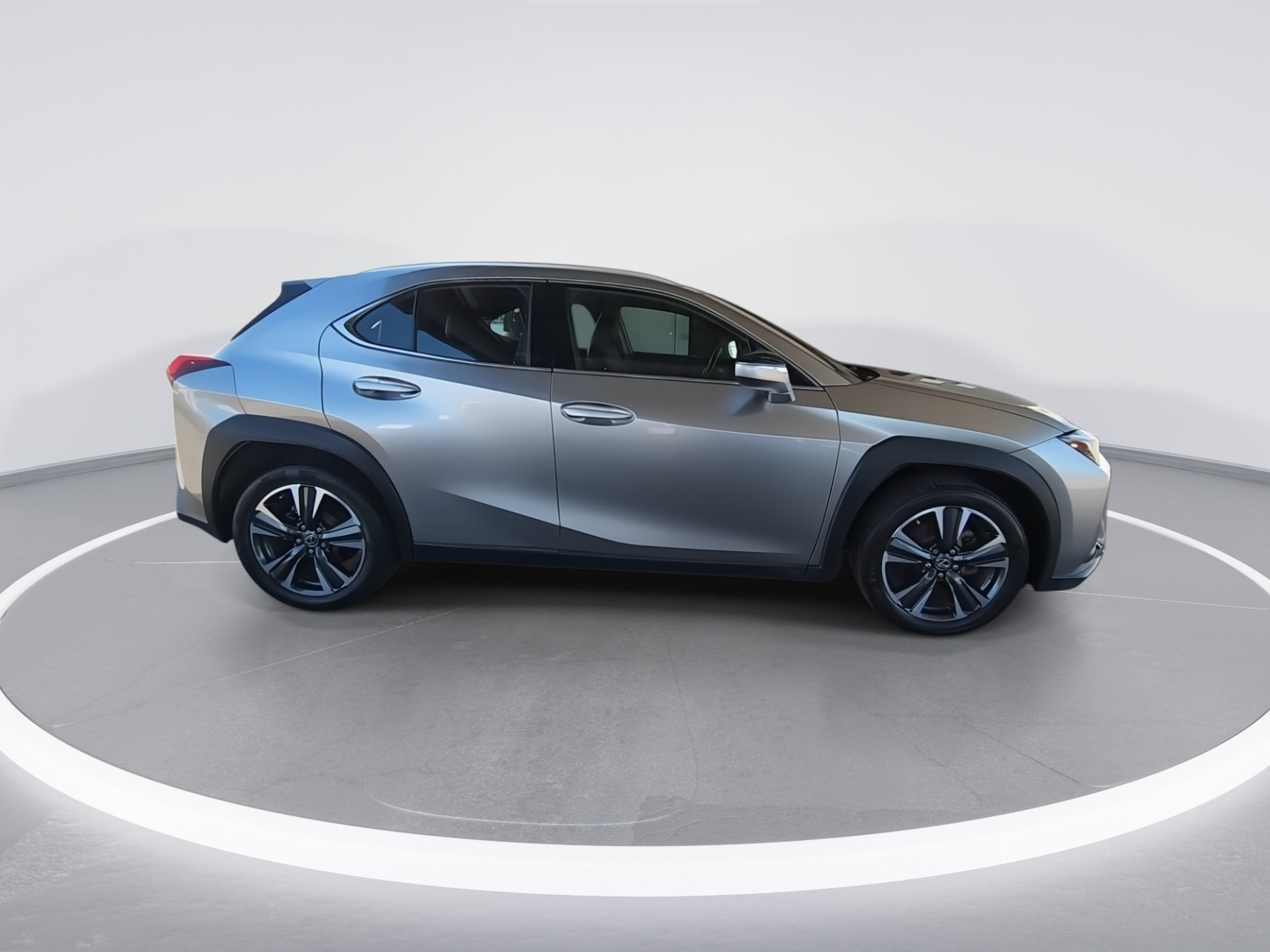 Used 2019 Lexus UX 200 w/ Accessory Package FWD image 5