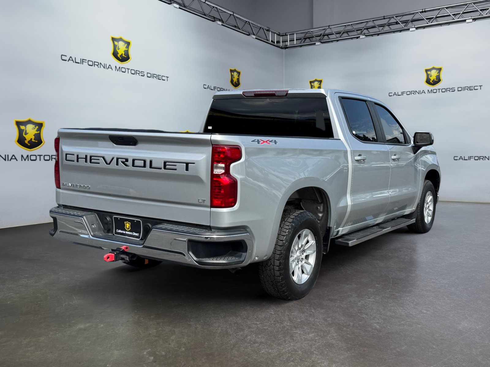 Used 2022 Chevrolet Silverado 1500 LT AWD/4WD image 5