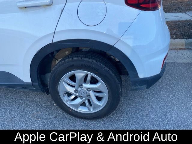 Used 2021 Hyundai Venue SE image 13