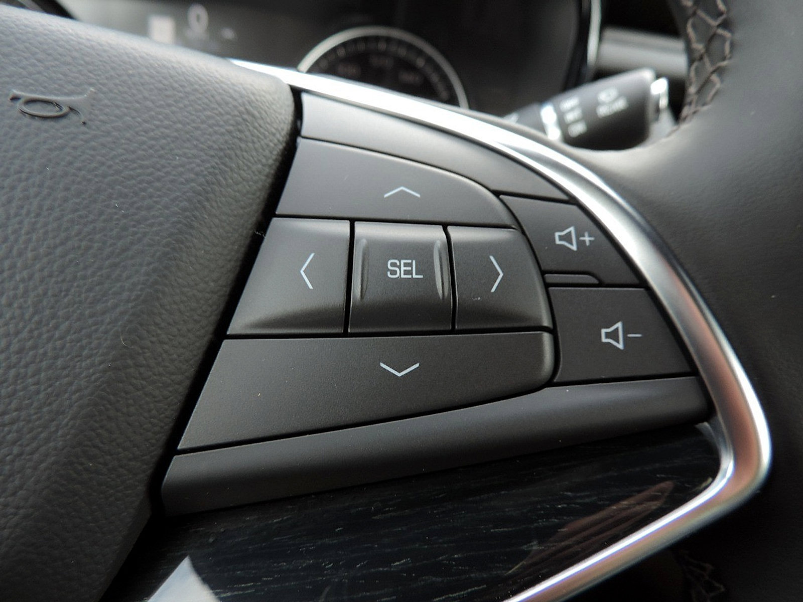 Used 2025 Cadillac XT5 Premium Luxury FWD image 10