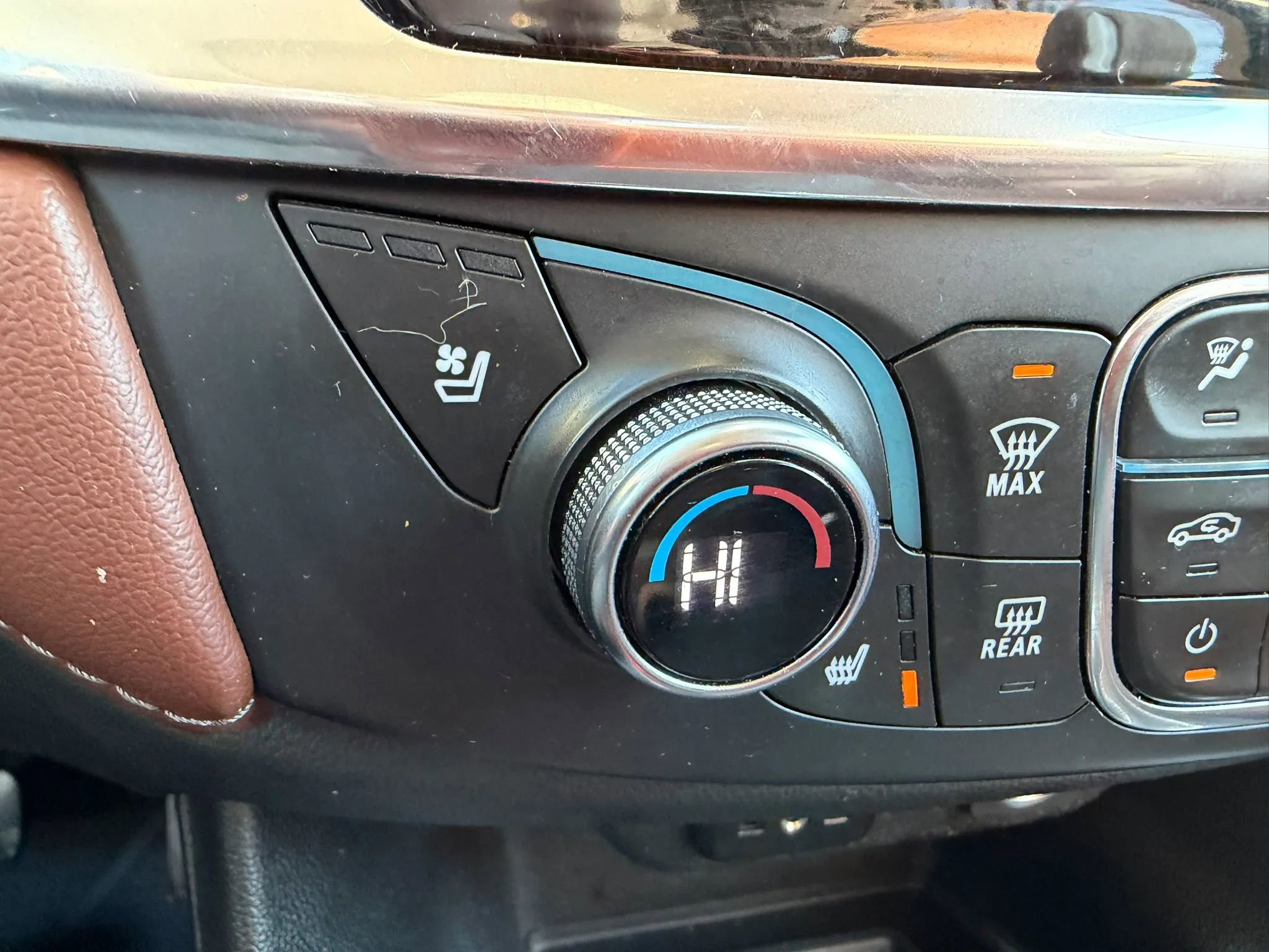 Used 2019 Chevrolet Traverse High Country w/ LPO, Floor Liner Package AWD/4WD image 20