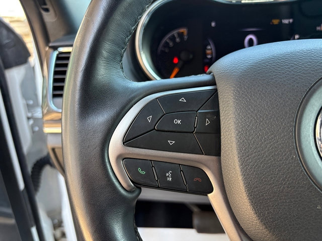 Used 2019 Jeep Grand Cherokee Overland AWD/4WD image 25