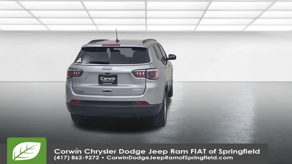 Used 2022 Jeep Compass Latitude image 13