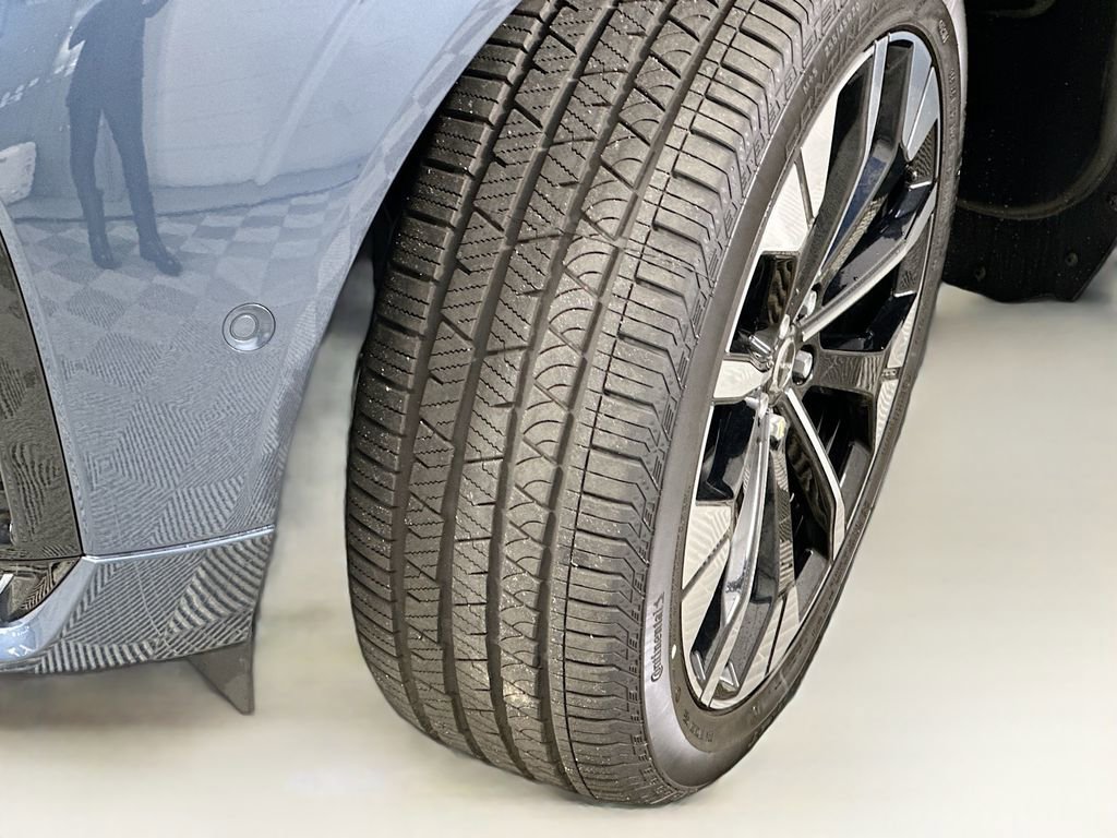 Used 2026 Volvo XC60 B5 Plus w/ Protection Package Premier image 25